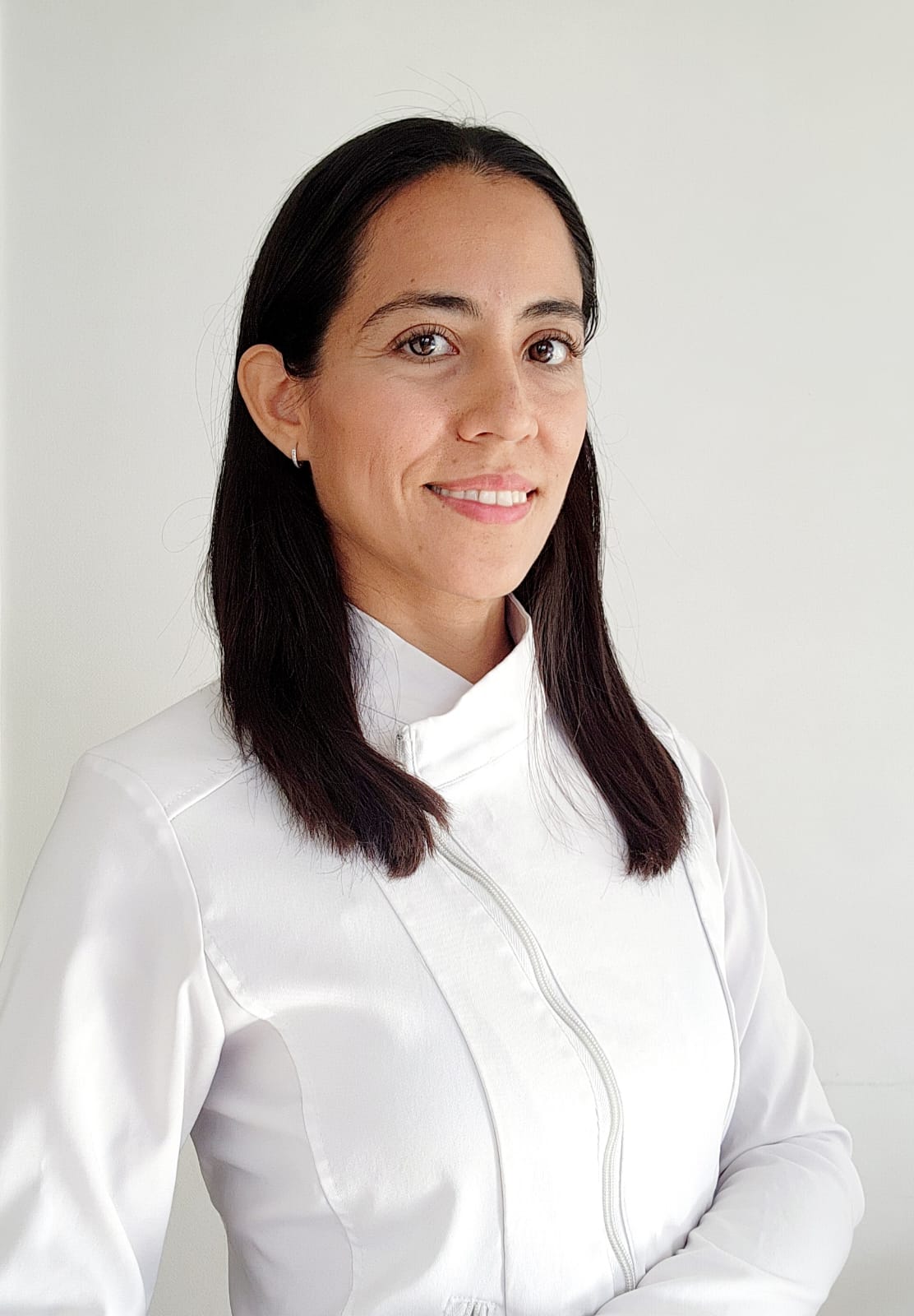 Retrato profesional de la Dra. Daniela Figueroa